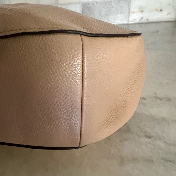 Coach pebble leather hobo handbag. - Picture 6 of 8